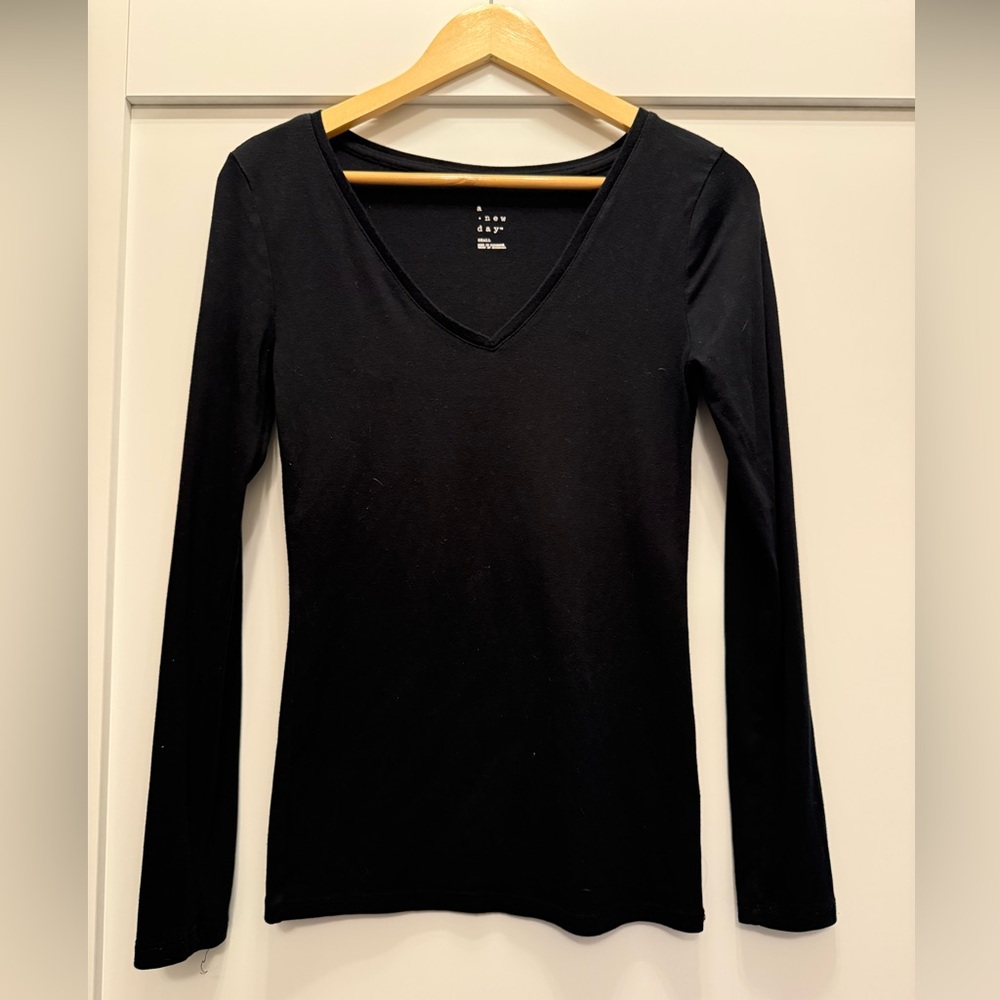 A New Day Women's Classic Black Long Sleeve V-Neck Tee